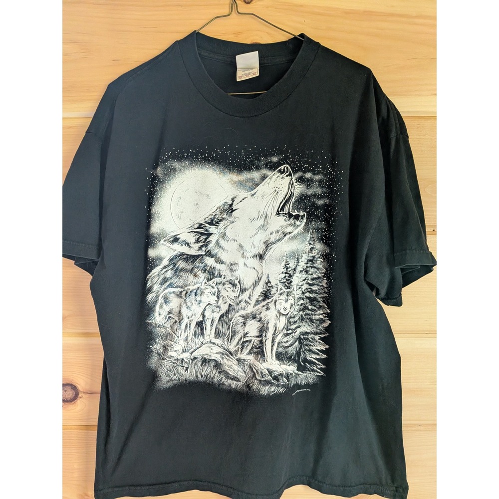 Thunder Sportswear Graphic Tee Mens XL Vintage Style Wolf Howling Moon Night